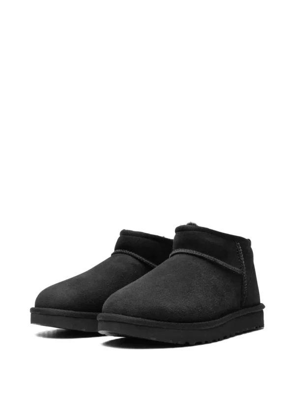 UGG Classic Ultra Mini Kadın Siyah Bot - Image 2
