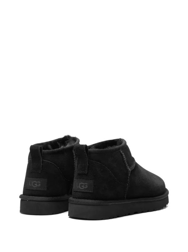 UGG Classic Ultra Mini Kadın Siyah Bot - Image 3